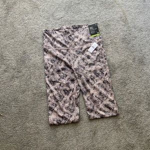 2/$15 deal Gapfit Eclipse Leggings Tall